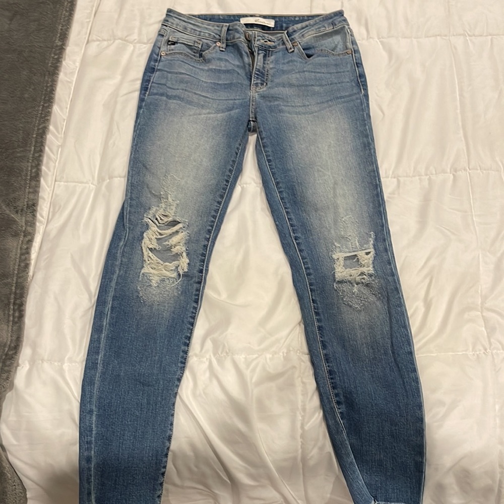 KanCan light washed skinny jeans